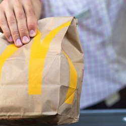 McDonald's reports 1.9% growth in global like-for-like sales